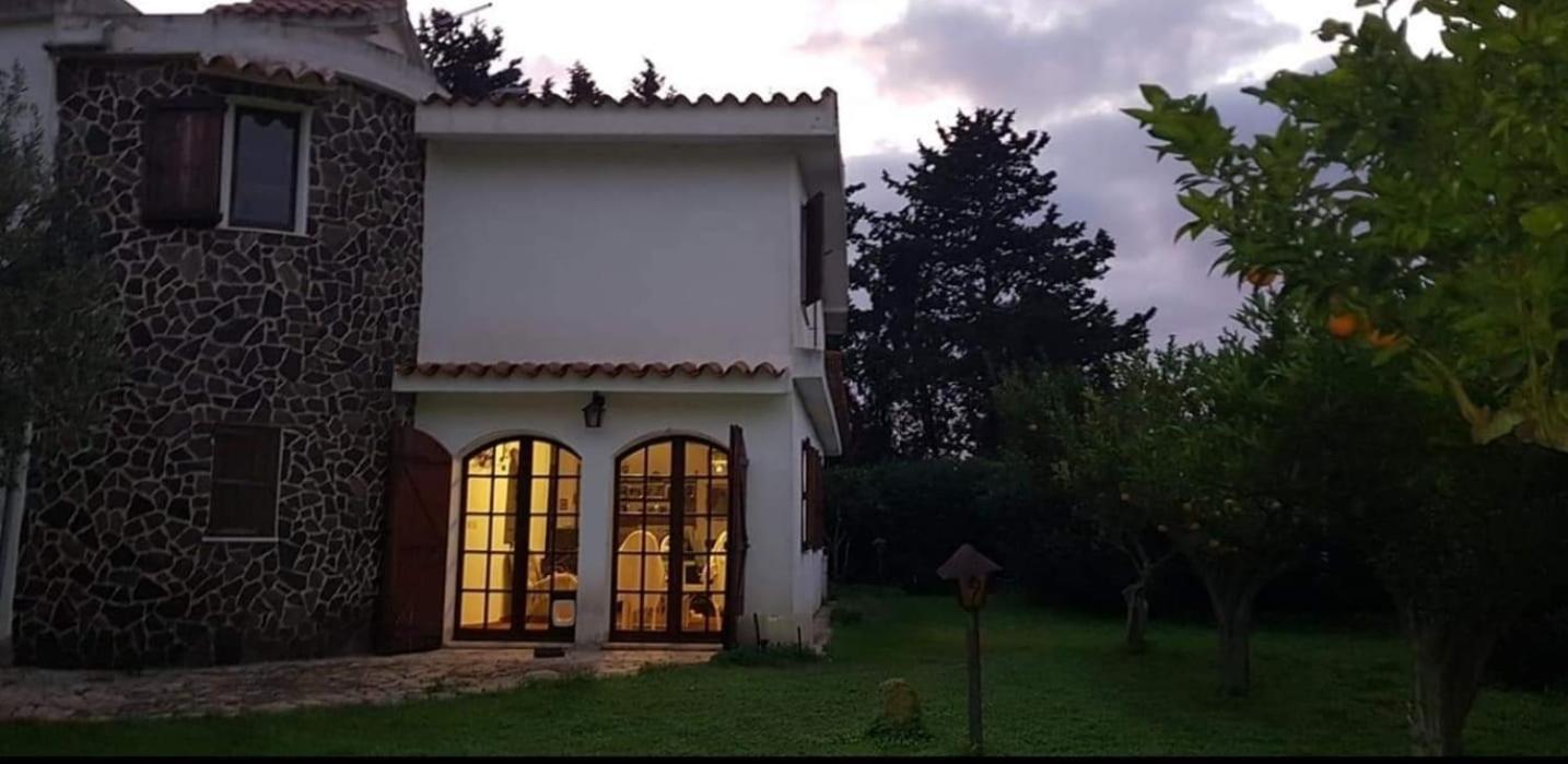 Il Giardino Di Frafa Apartment Quartu Sant'Elena Bagian luar foto